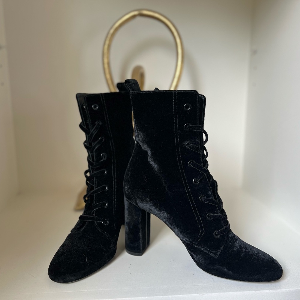Yves Saint Laurent Ankle Boots
